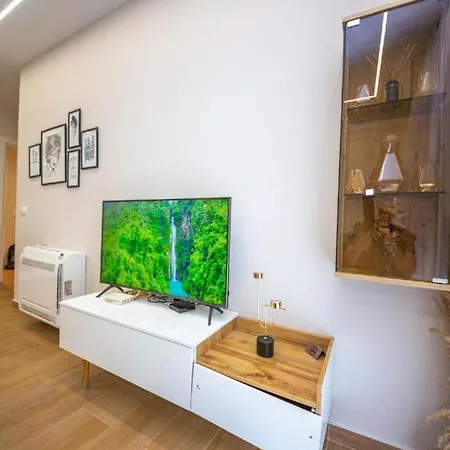 2 Апартаменты *