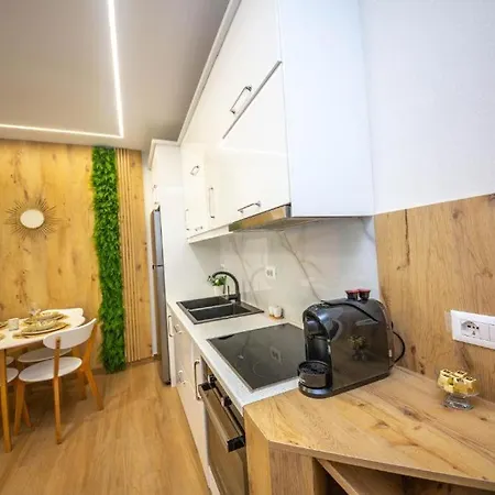 2 Апартаменты *